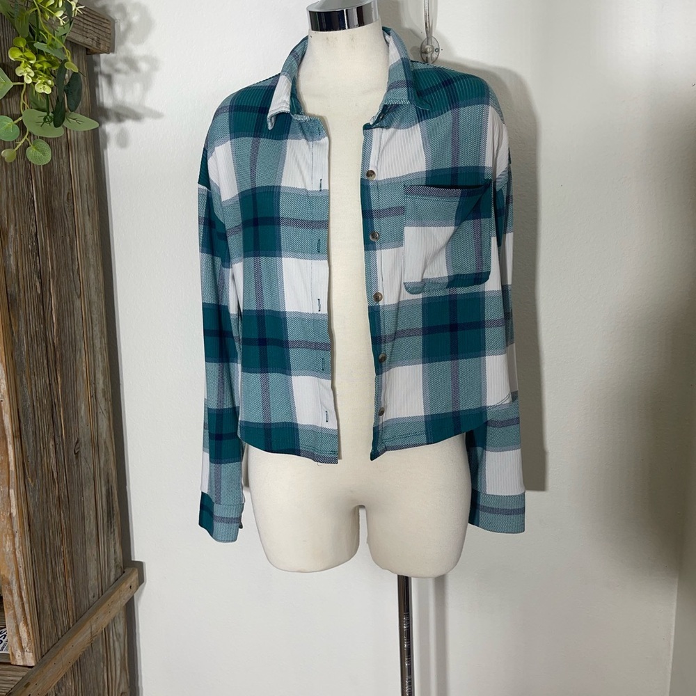 RUE21 crop top plaid flannel button up shirt women xl Y2k western vibes strechy